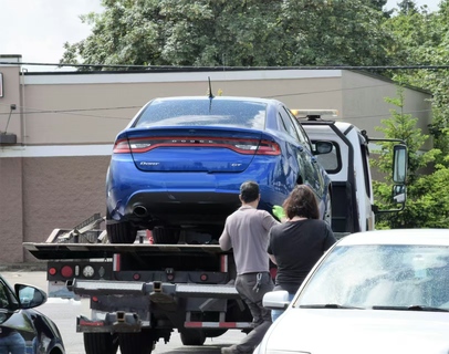 Reliable trade towing services for transporting vehicles, equipment, and machinery with ease and efficiency