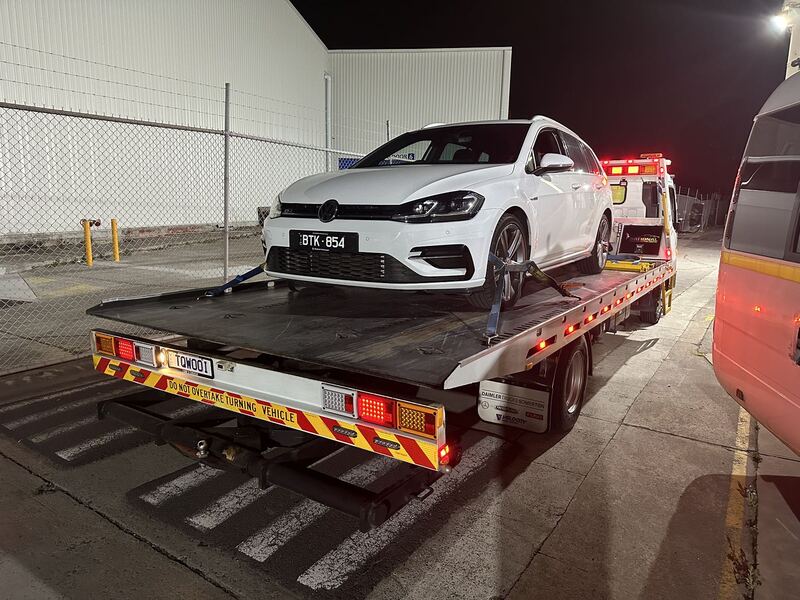 Night roadside rescue with 24 hour tow truck and emergency towing
